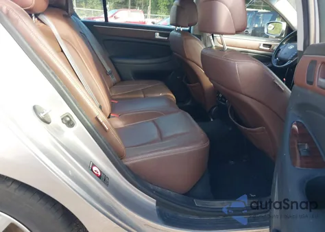 2013 Hyundai Genesis 3.8 z USA, uszkodzony, nr VIN KMHGC4DD4DU225137